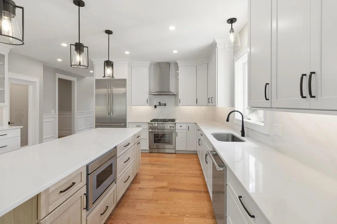 Photo of Unit LOT8 at 38 Signature