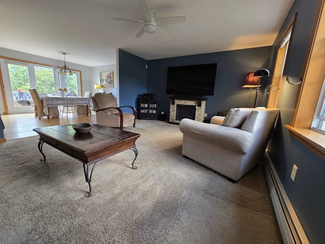 Photo of 892 Burton Hill