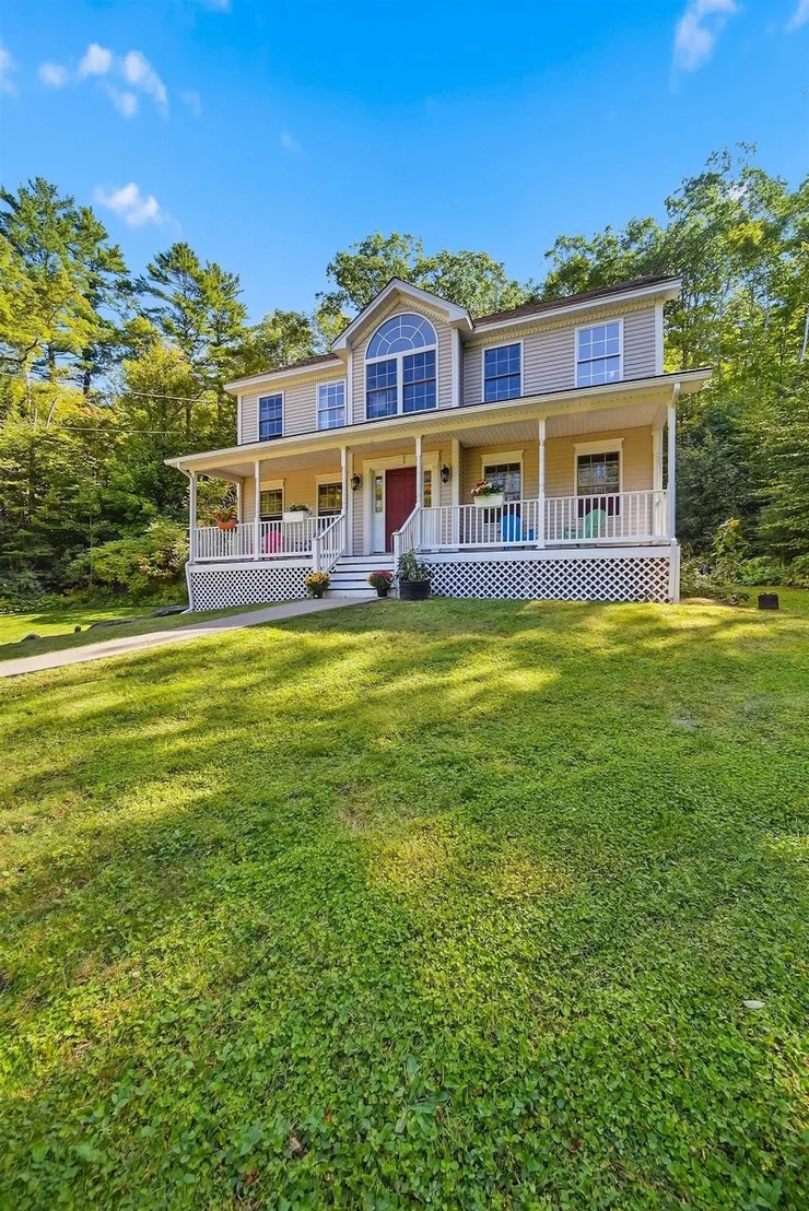 Photo of 298 Stocker Pond