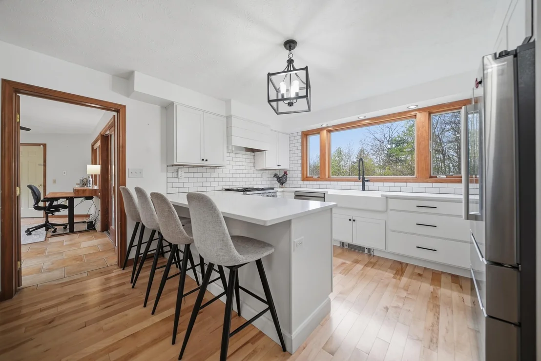 Photo of 142 Forestview