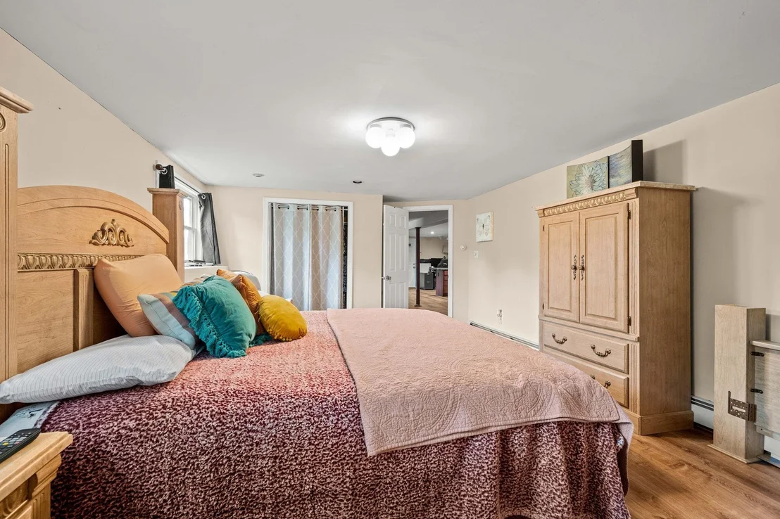 Photo of 240 Hampstead