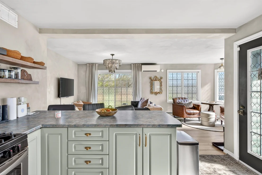 Photo of 3 Griswold