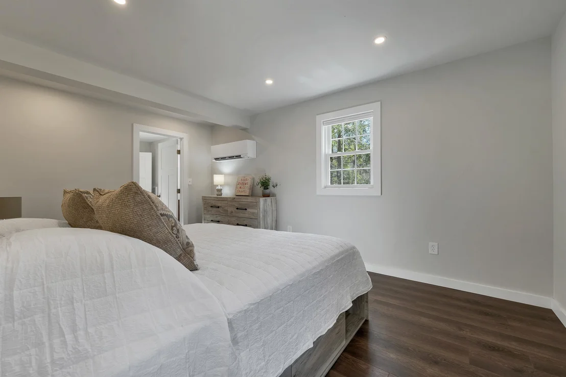 Photo of 84 Maple