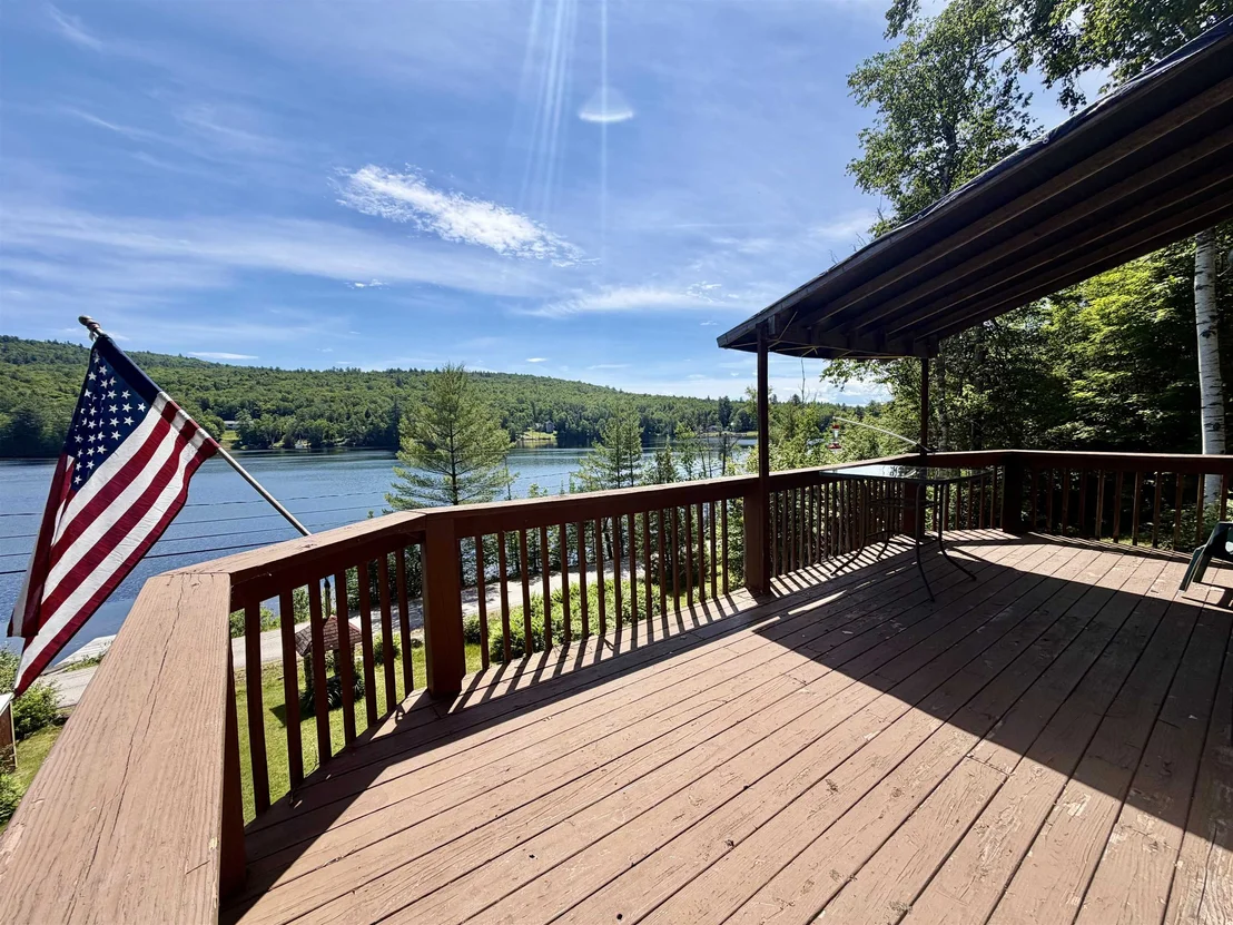 Photo of 263 Cedar Pond