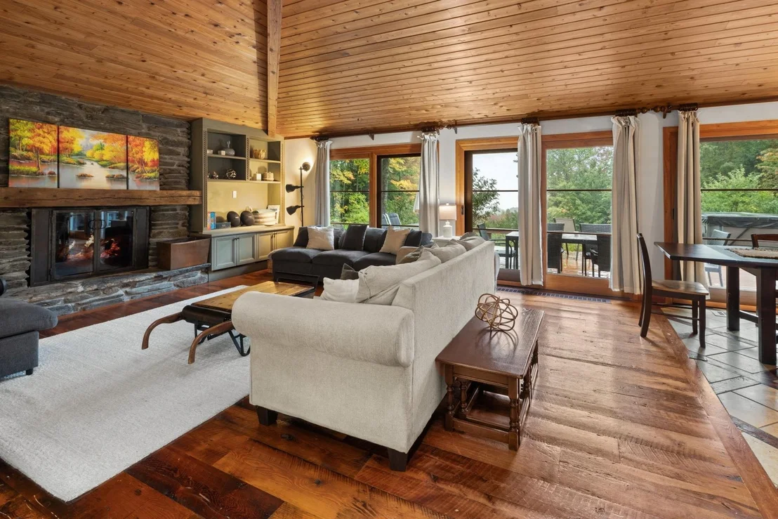Photo of 835 Alpine View