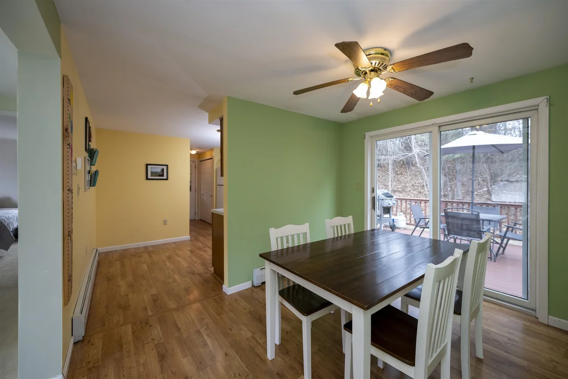Photo of 401 Colonial