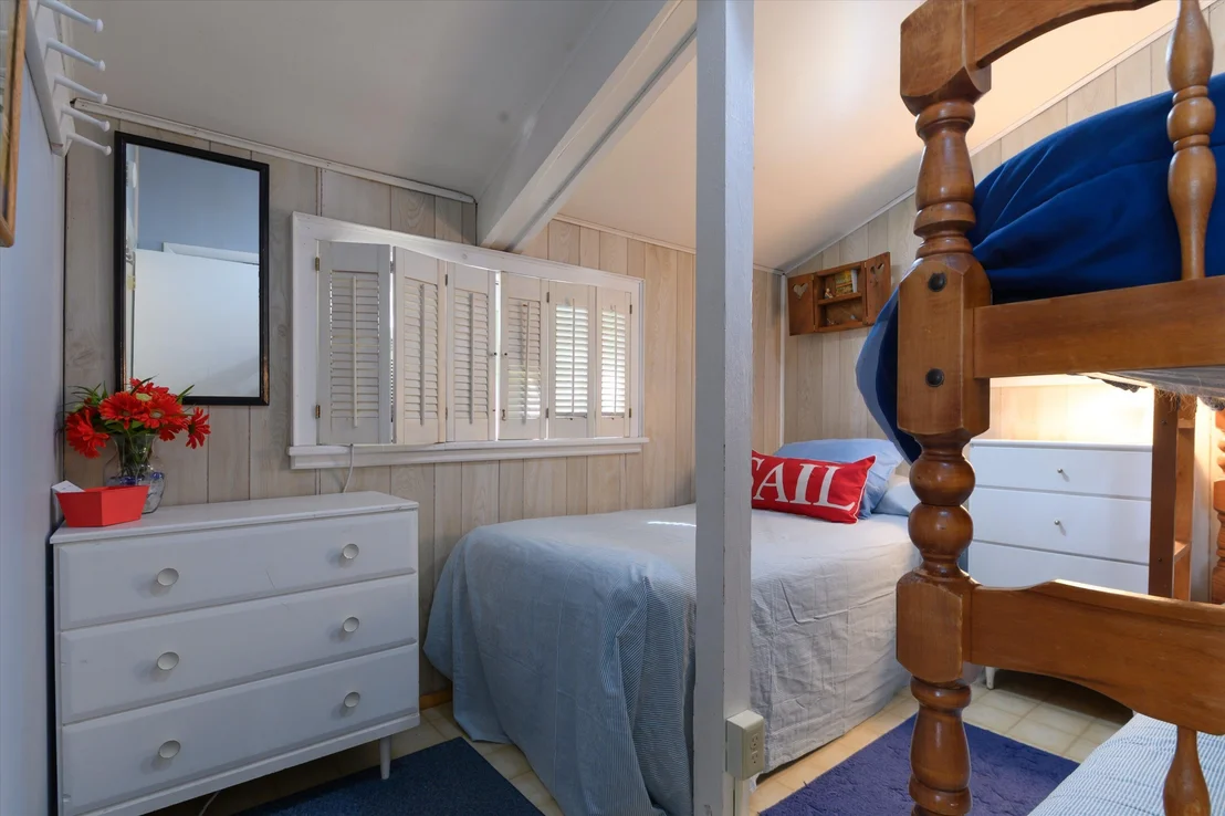 Photo of 976 Avalon Beach