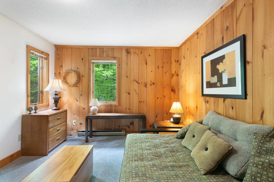 Photo of 34 Ellis Brook