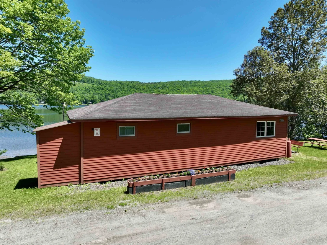 Photo of 140 Lakeside