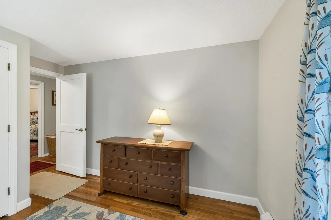 Photo of 2 Glendale