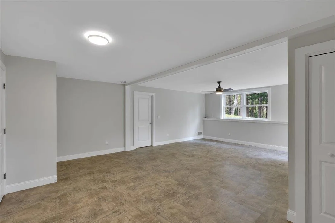 Photo of 49 Hemlock