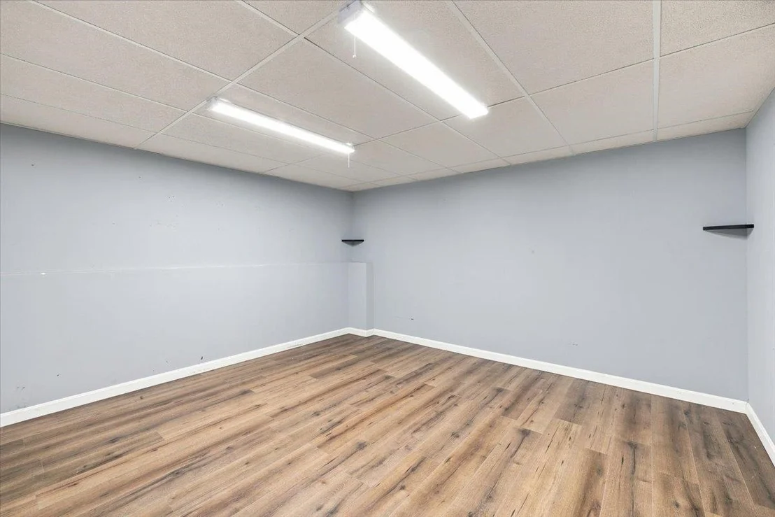 Photo of 5 Ames