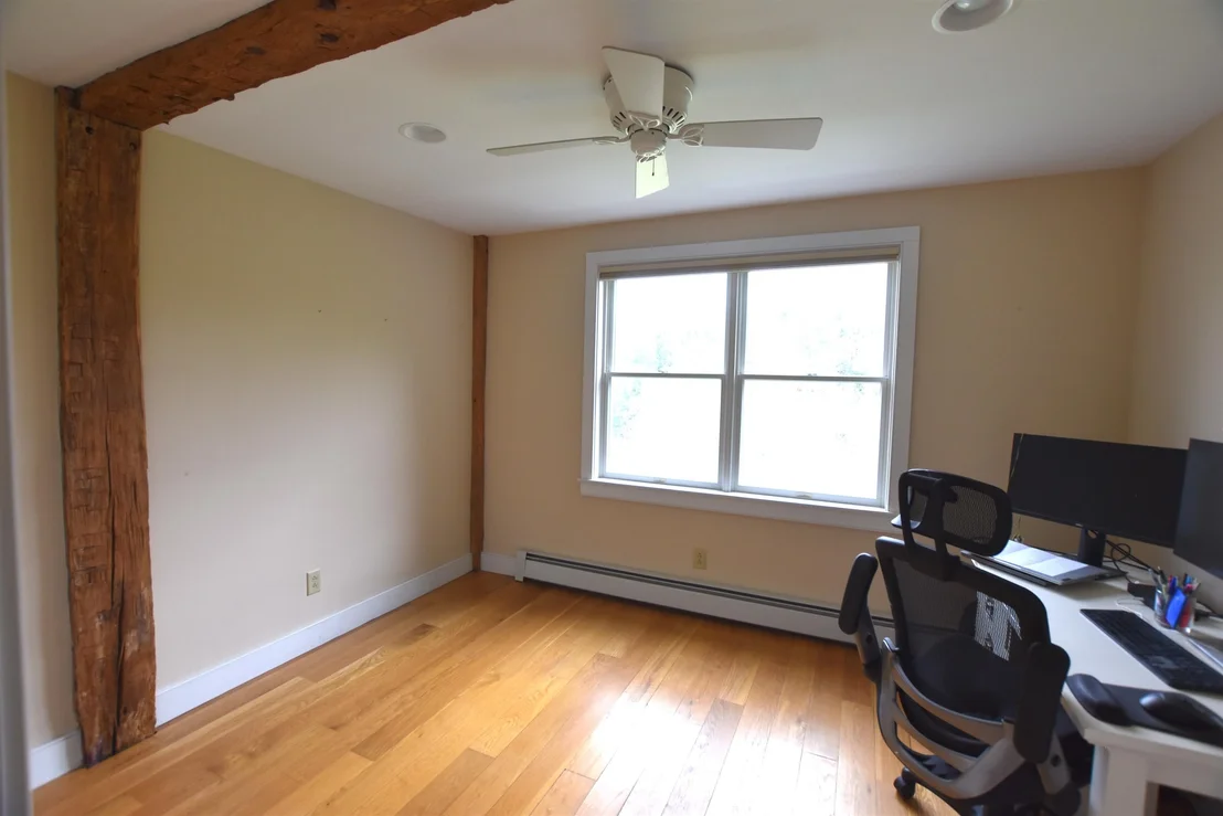 Photo of 3259 West Hill