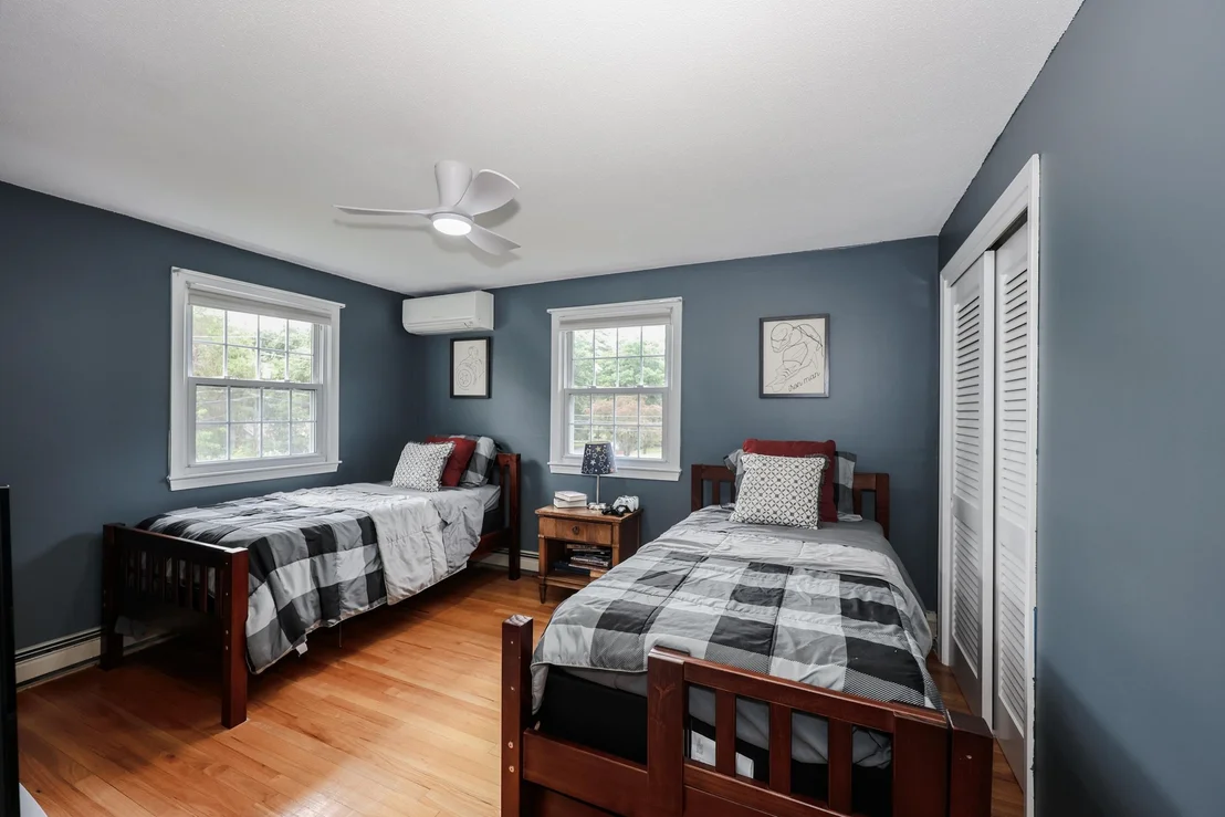 Photo of 1 Valleyview