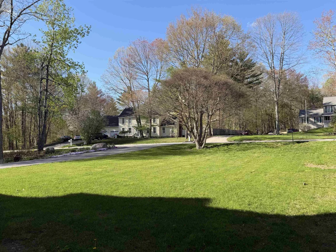 Photo of 28 Fieldstone