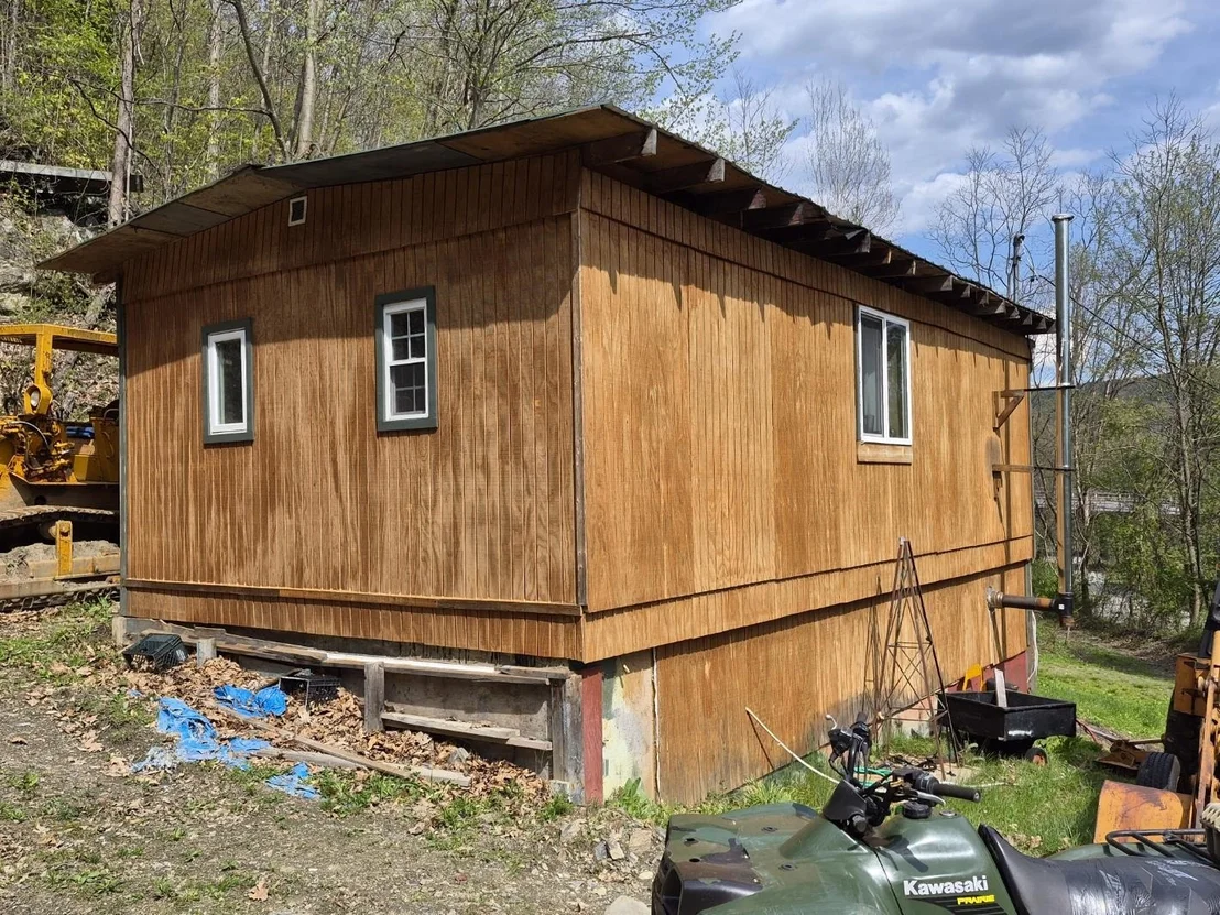 Photo of 319 River Road S