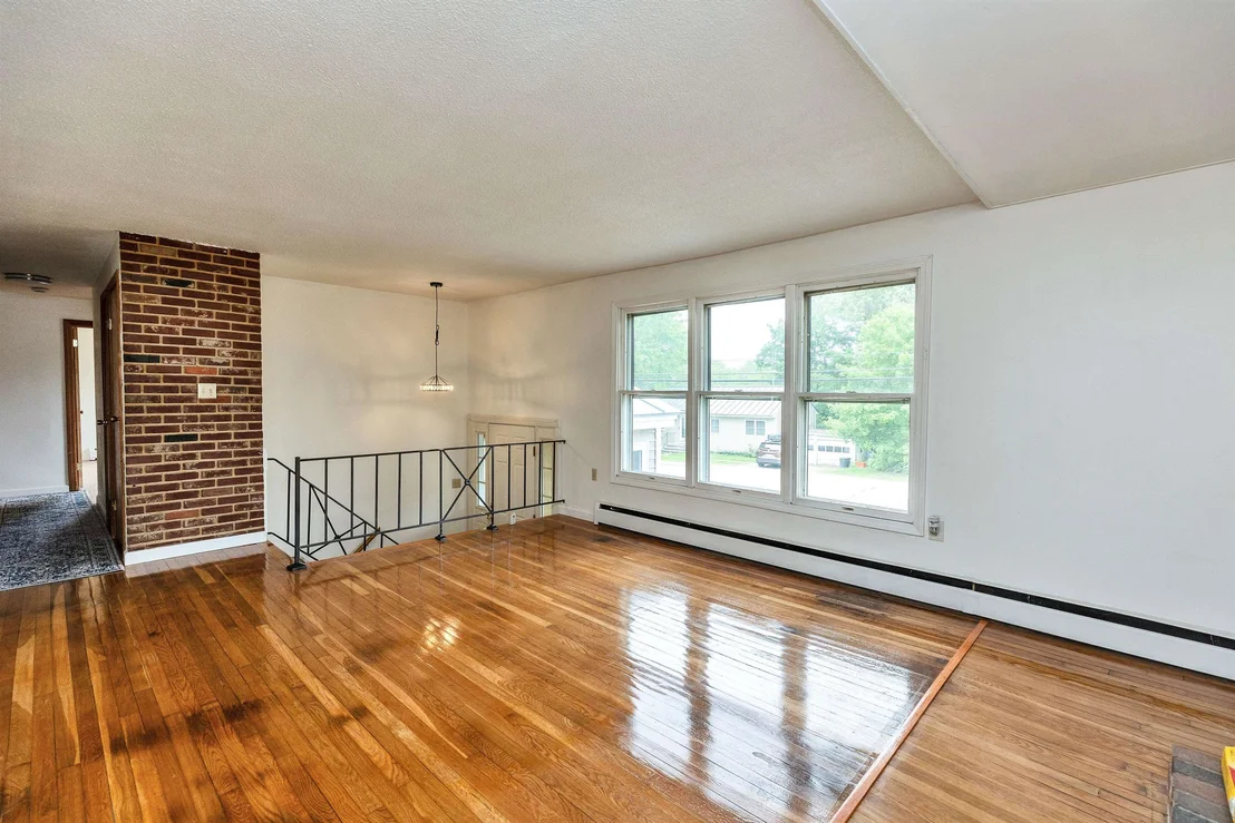 Photo of 130 Eastern