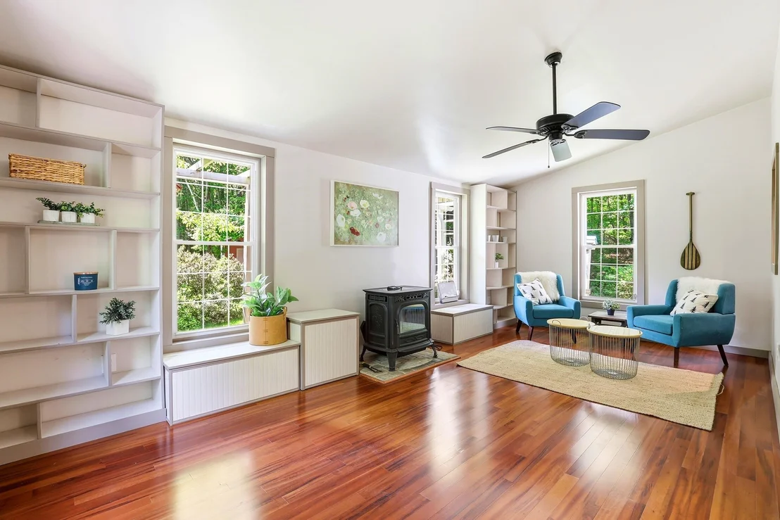 Photo of 110 Podunk