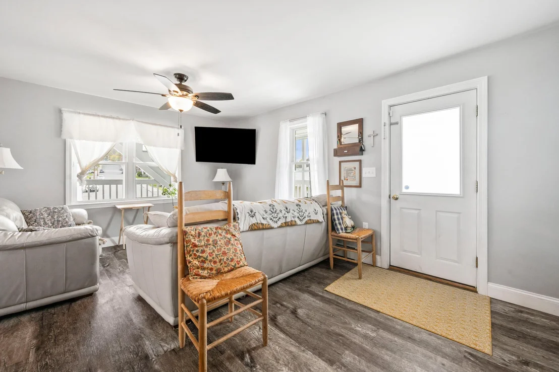 Photo of 193 Willow