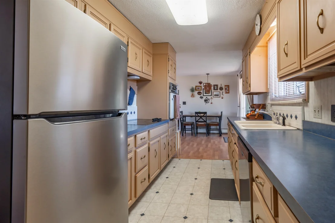 Photo of 581 S Barnstead