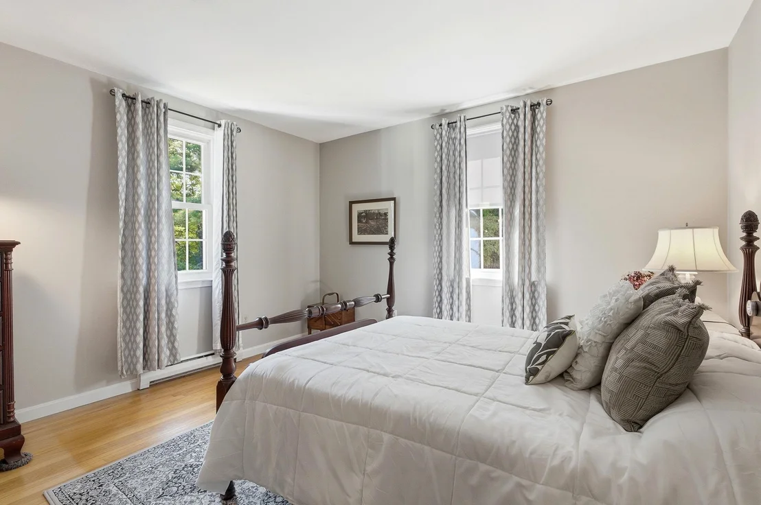Photo of 16 Williamsburg