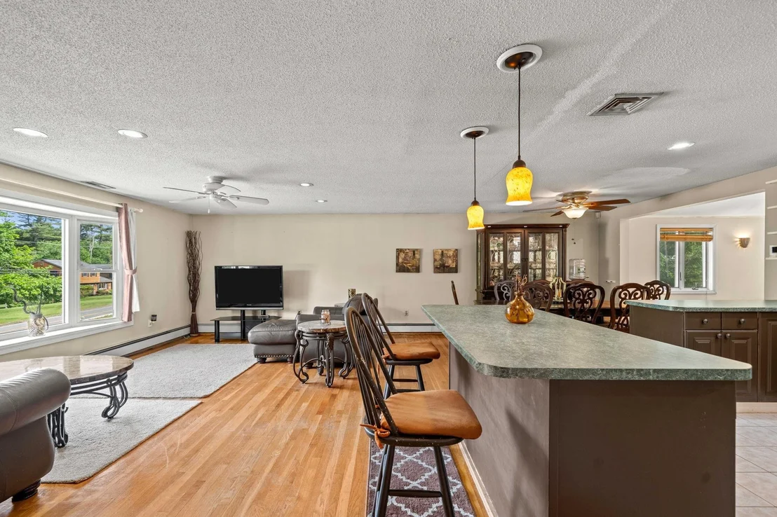 Photo of 240 Hampstead