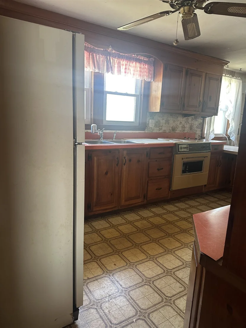 Photo of 1188 Valley