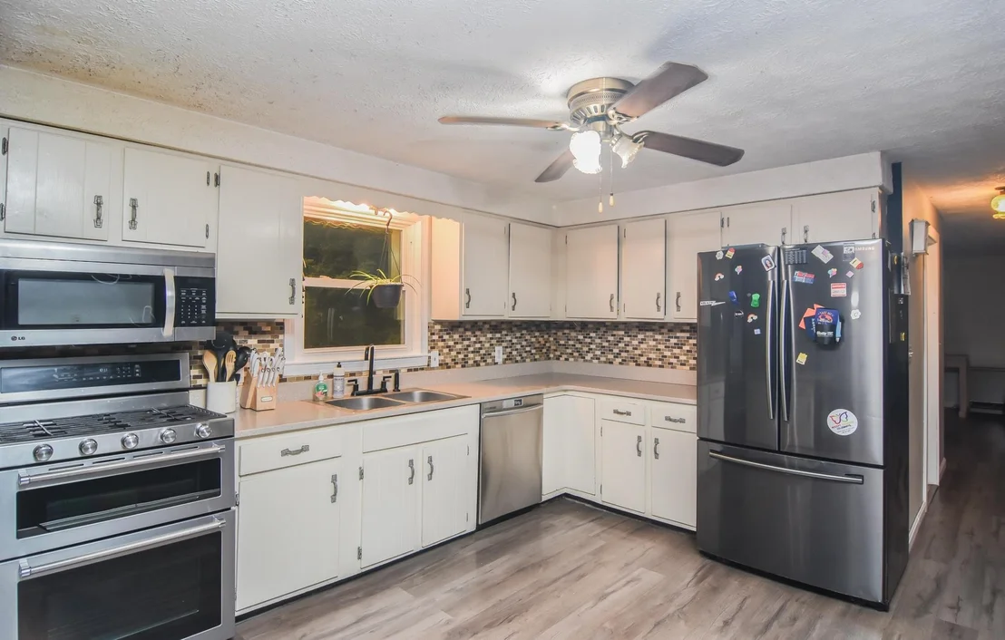 Photo of 128 Page