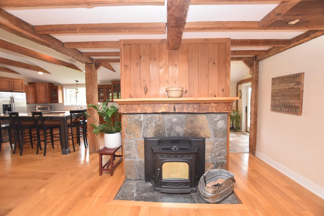 Photo of 3259 West Hill