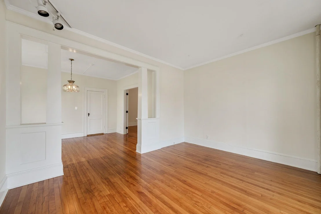 Photo of 22 Eastern