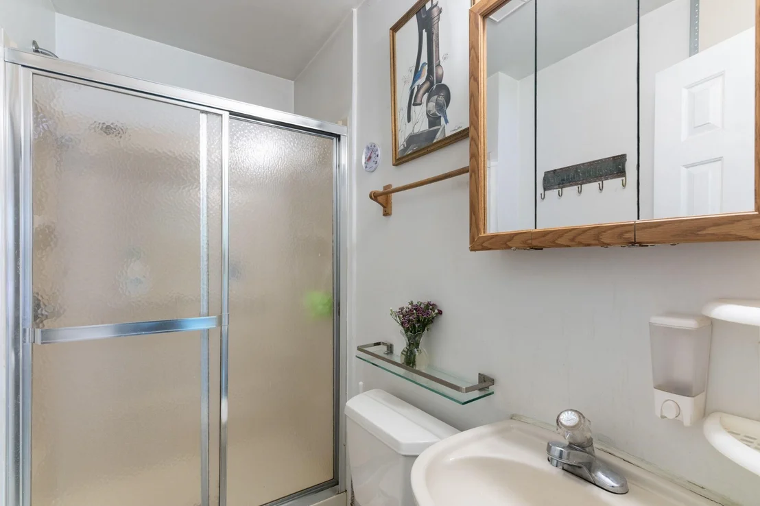 Photo of 3333 West River