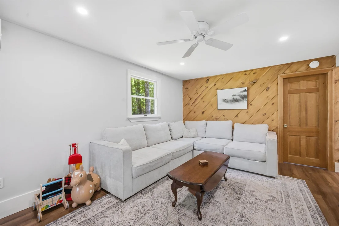 Photo of 48 Forest Hill