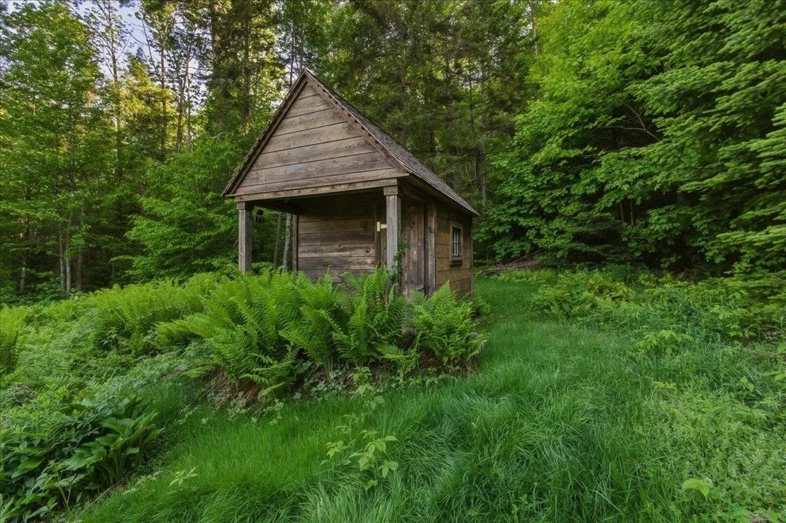 Photo of 1378 Hallstrom