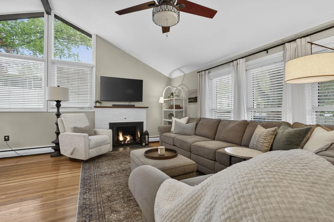 Photo of 130 Colgate