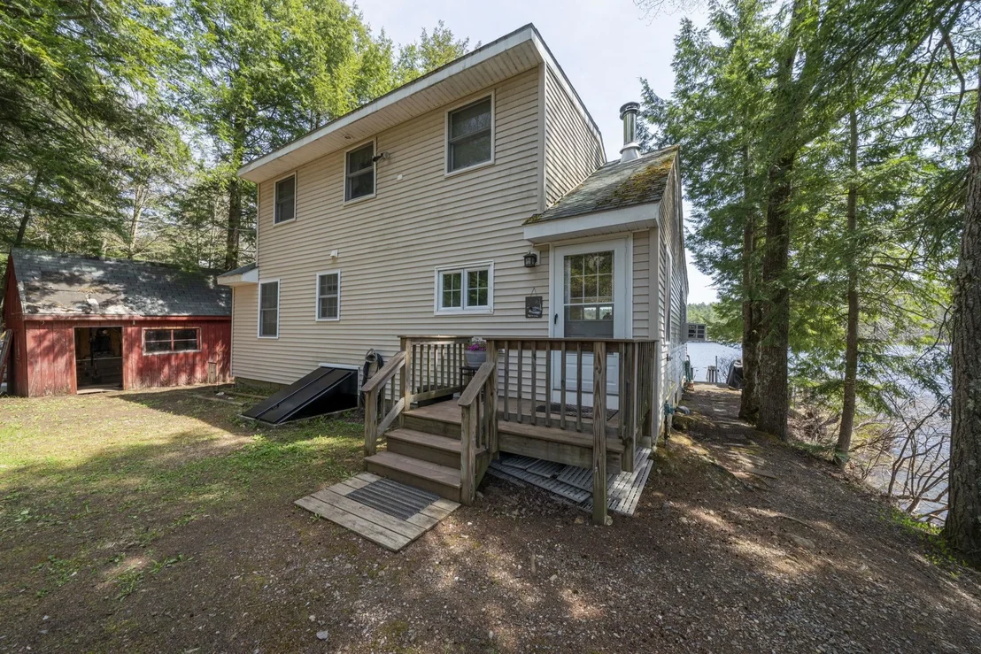 Photo of 408 Whitney