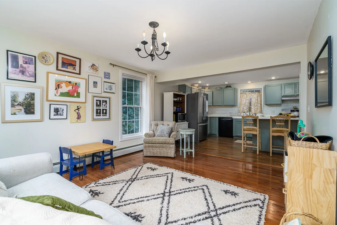 Photo of 37 Tamarack