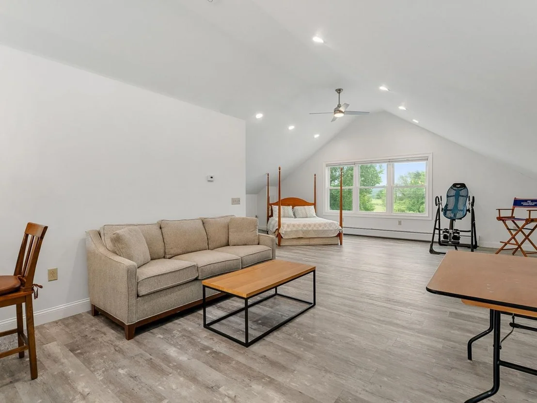 Photo of 1233 Satterly
