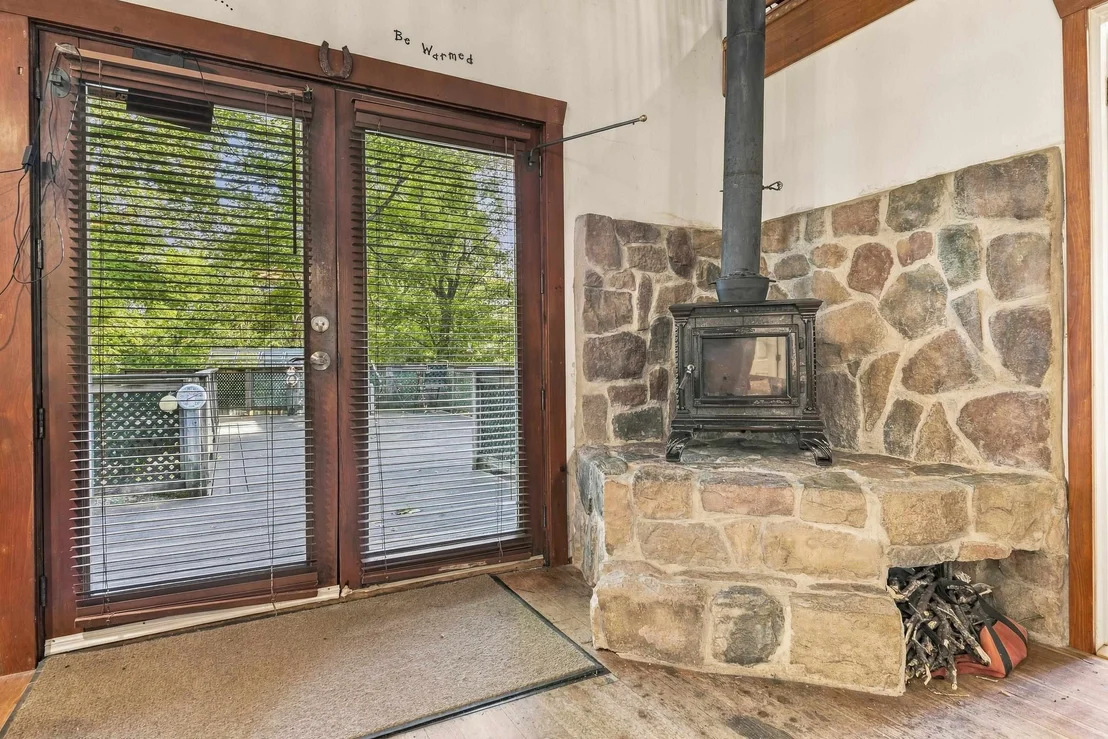 Photo of 328 Spring