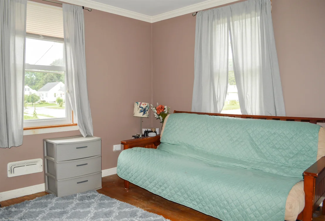 Photo of 17 Brown