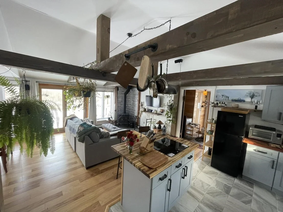 Photo of 2882 Perley