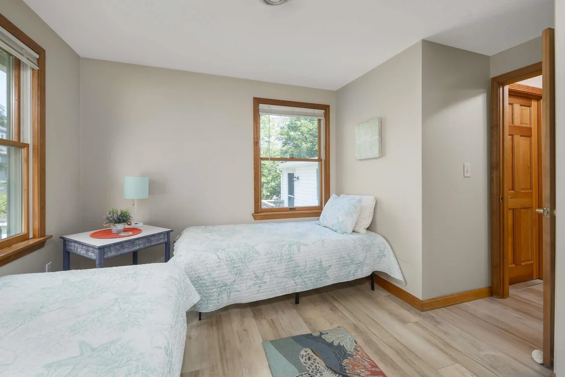Photo of 35 Beacon