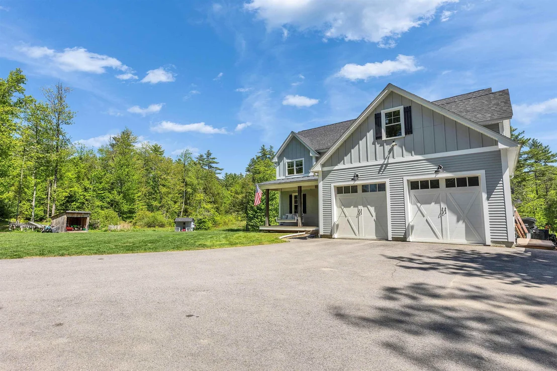 Photo of 296 Spring Hill