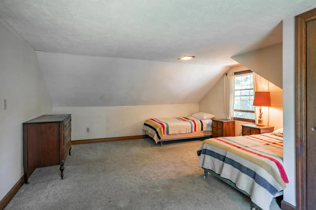 Photo of 6 Exeter