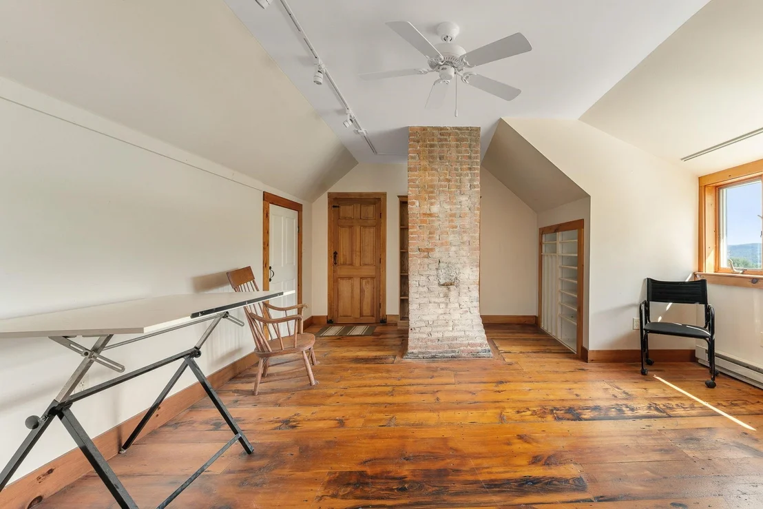 Photo of 373 Perham