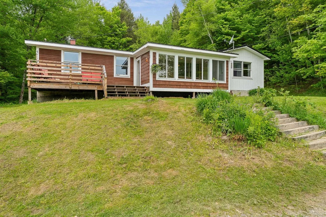 Photo of 387 Foote Brook