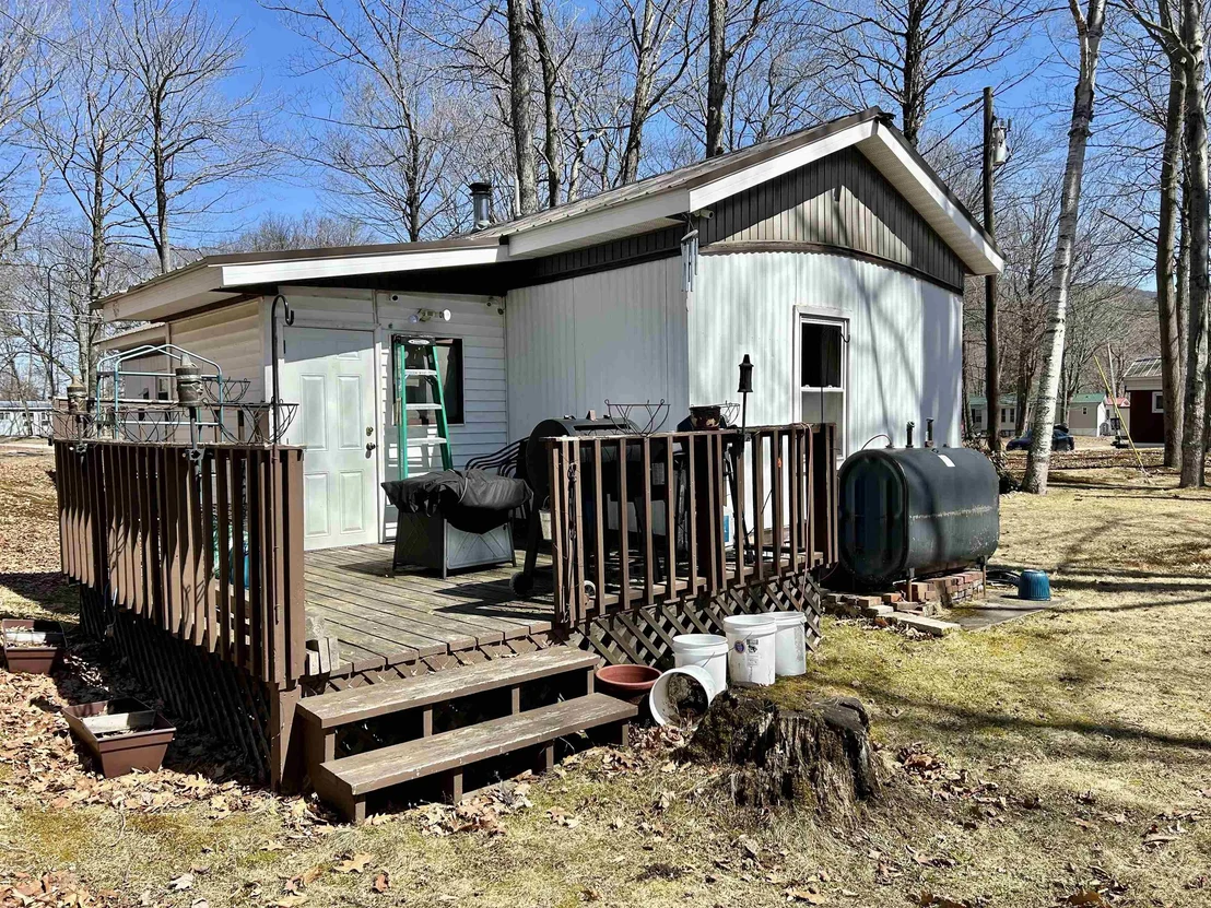 Photo of 10 Brookside