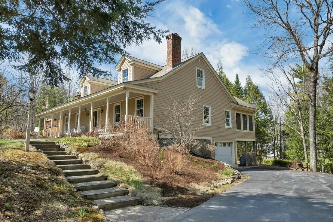 Photo of 1 River Heights