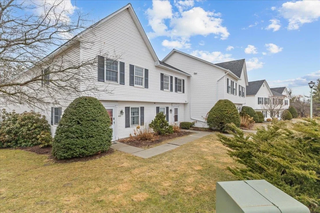 Photo of 433 Westview