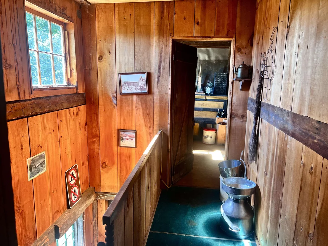 Photo of 575 Somers