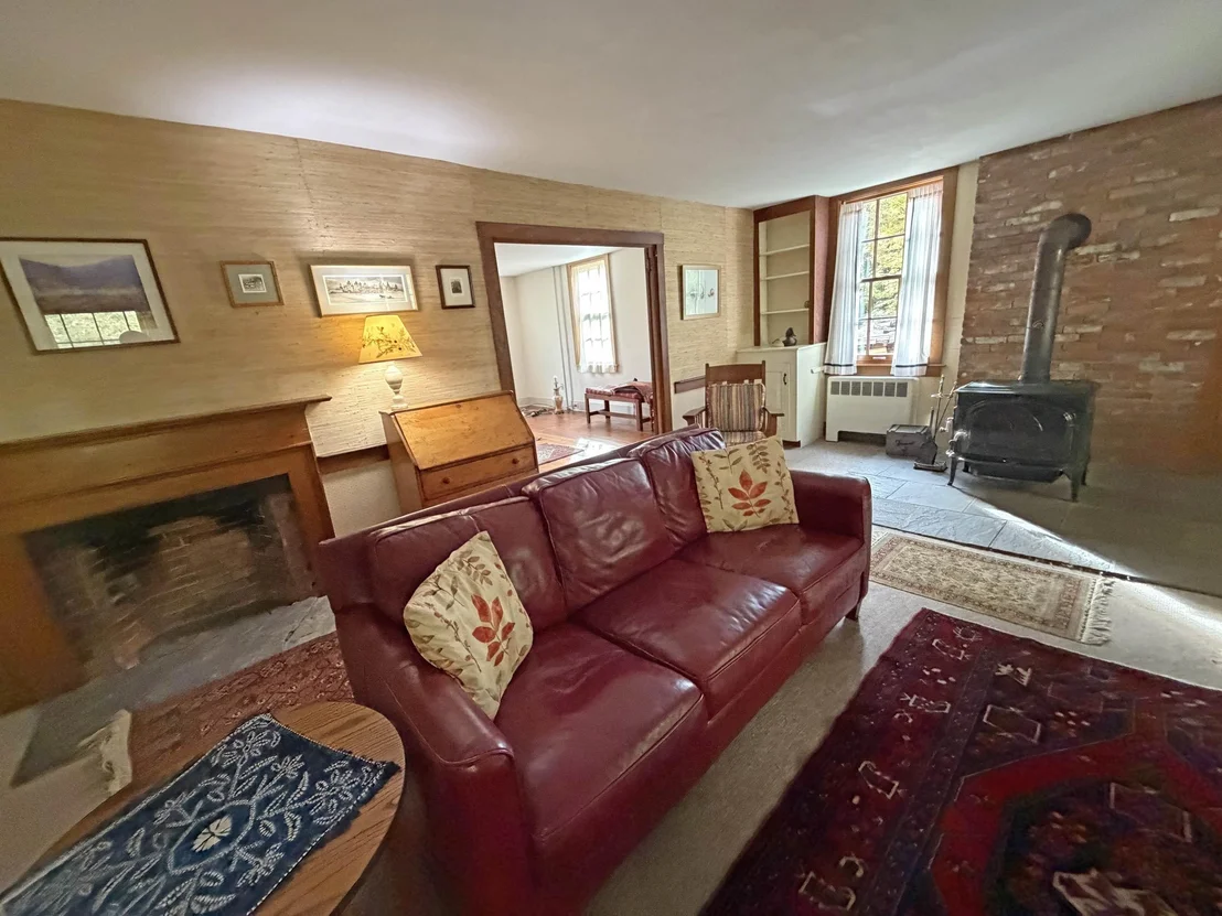 Photo of 220 Hale